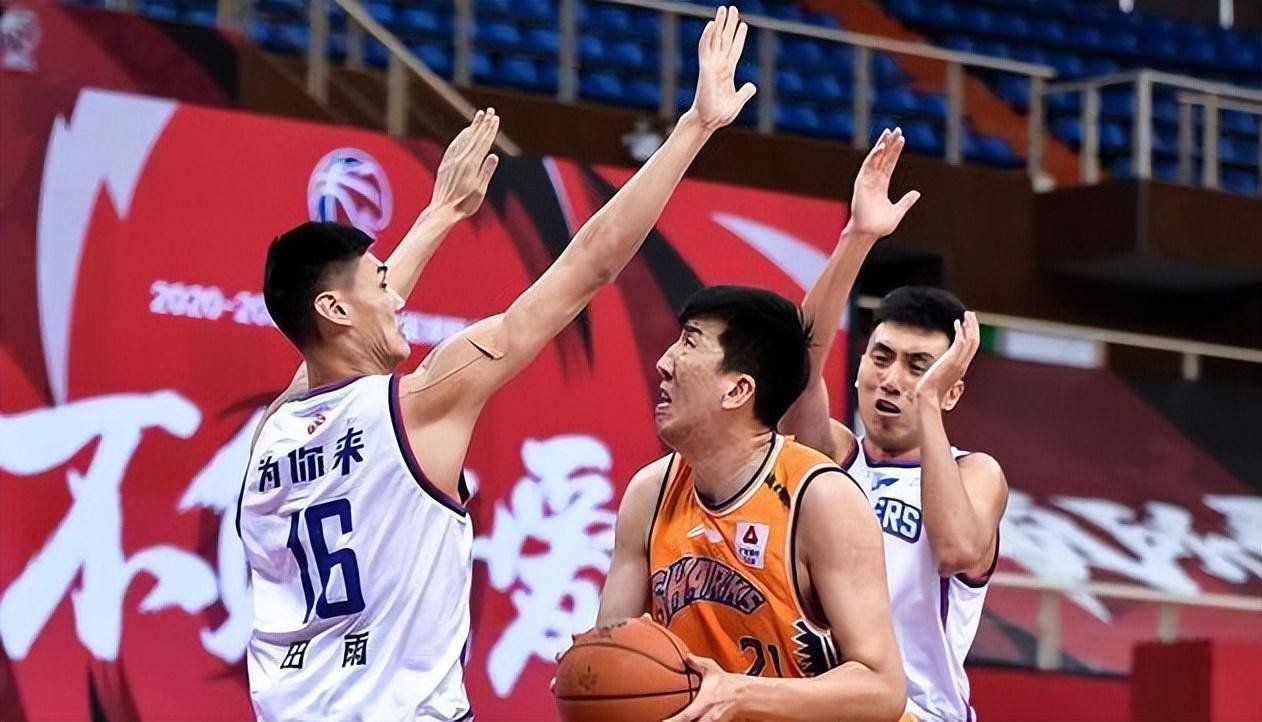 包含CBA常规赛今夜走向成谜，山东泰山造点机会，媒体盛赞，球队文化再被提及的词条-金年会体育